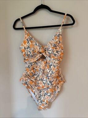 Cupshe Peach Floral Knot Cutout One-Piece Swimsuit
